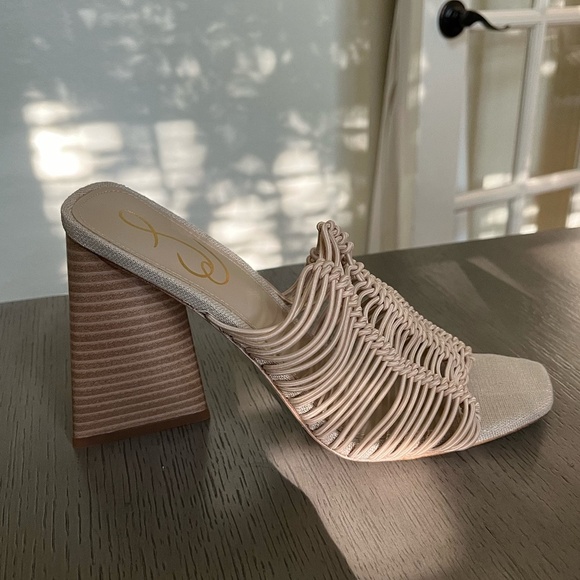 NWT SAM EDELMAN | CREAM LAURETTE WOVEN FAUX LEATHER SUMMER MULE HEELS | SIZE 8 - Picture 7 of 15